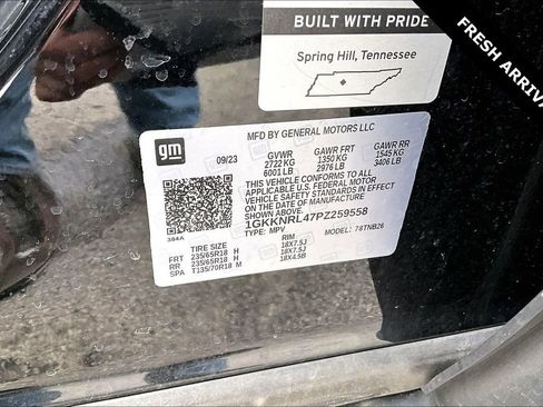 Used 2023 GMC Acadia SLE w/ Driver Convenience Package image 18