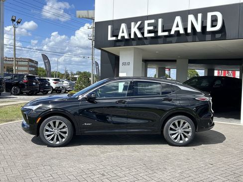 New 2026 Buick Envista Avenir image 3