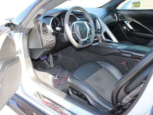 Used 2017 Chevrolet Corvette Grand Sport RWD image 9