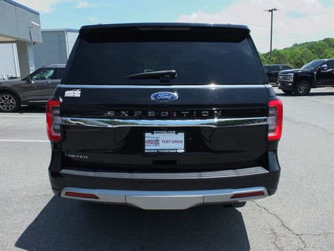 Used 2024 Ford Expedition Limited RWD image 4