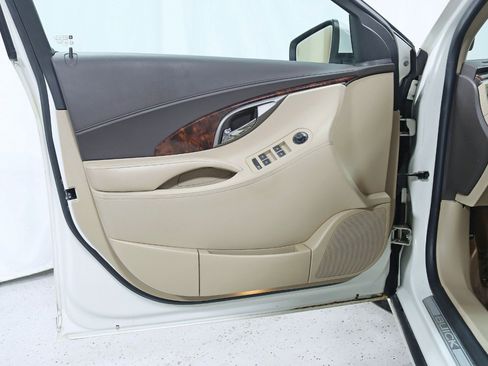 Used 2012 Buick LaCrosse Premium FWD image 25