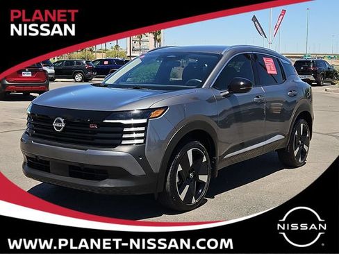 Certified 2026 Nissan Kicks SR FWD image 1