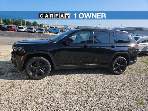 Used 2023 Jeep Grand Cherokee L Laredo AWD/4WD image 1