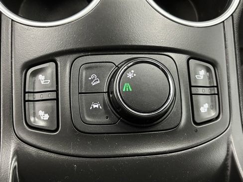 Used 2020 GMC Terrain SLT w/ Preferred Package image 28