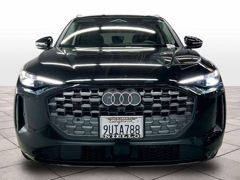 Certified 2025 Audi Q5 Prestige image 3