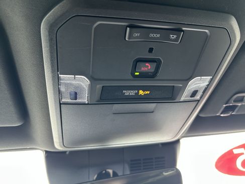 Certified 2025 Toyota Tacoma TRD Sport AWD/4WD image 34
