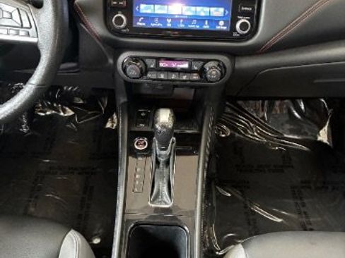 Used 2021 Nissan Kicks SR w/ SR Premium Package FWD image 26