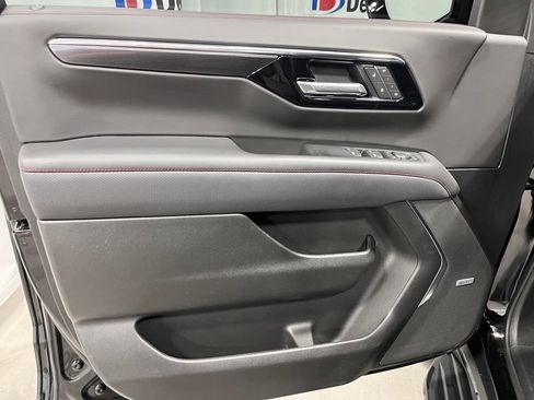 Used 2025 Chevrolet Tahoe RST w/ Comfort Package AWD/4WD image 10