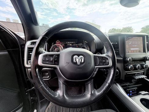 Used 2020 RAM 1500 Big Horn AWD/4WD image 14