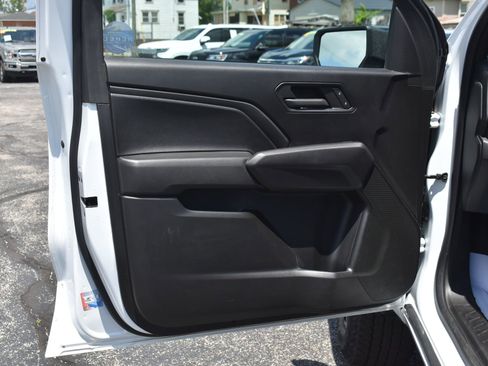 Used 2024 Chevrolet Colorado Trail Boss image 12