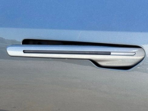 New 2025 Cadillac Optiq Sport 1 w/ LPO, ONYX Package image 13