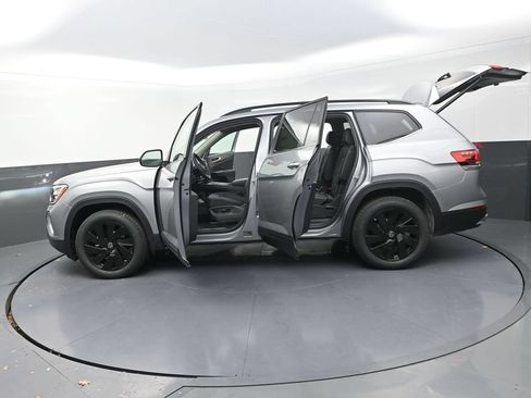 New 2026 Volkswagen Atlas SE AWD/4WD image 32