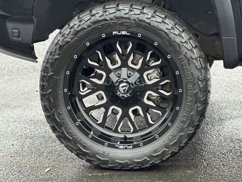 Used 2022 Chevrolet Silverado 1500 ZR2 image 25