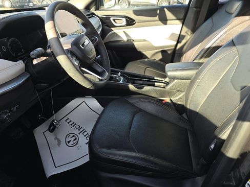 Used 2024 Jeep Compass Limited w/ Elite Group image 7