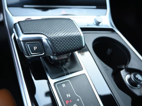 Used 2024 Audi RS 7 Performance image 40