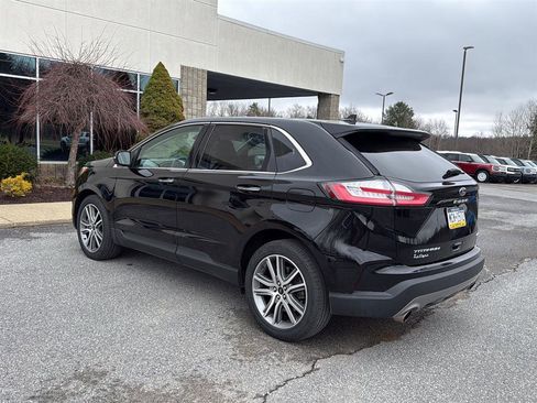 Used 2023 Ford Edge Titanium image 7