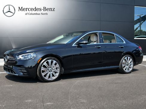 Used 2023 Mercedes-Benz E 450 4MATIC Sedan image 1