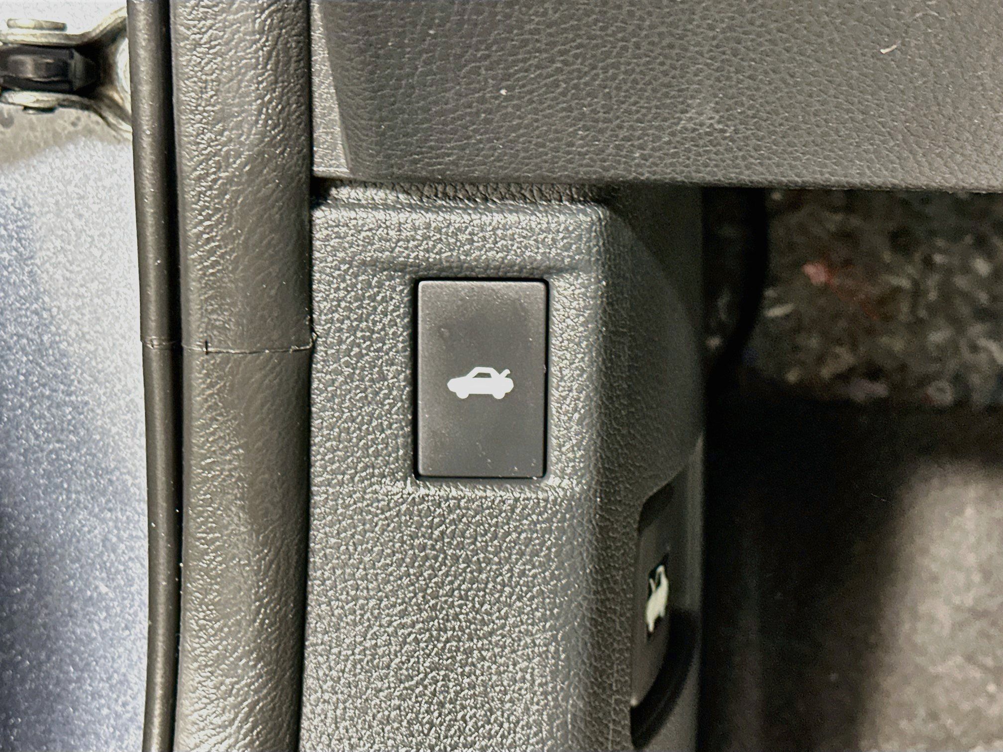 Used 2025 Honda Accord LX image 17