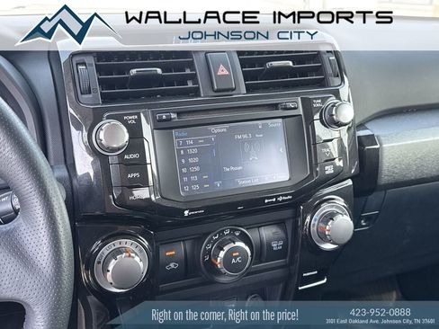 Used 2018 Toyota 4Runner TRD Off-Road Premium AWD/4WD image 22
