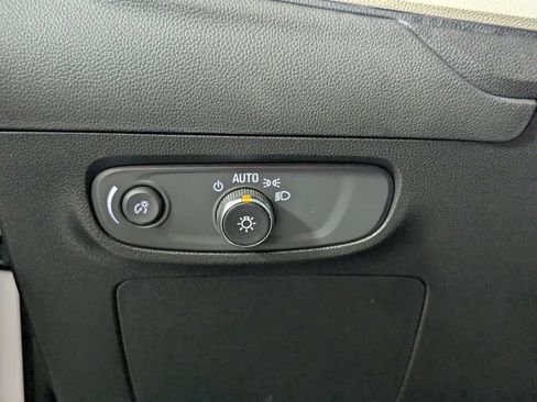 Used 2024 Buick Encore GX Preferred w/ Comfort Package AWD/4WD image 13