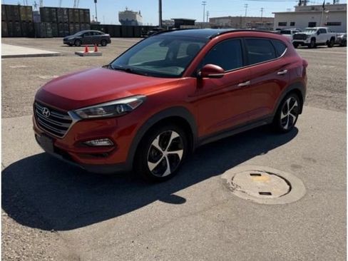 Used 2016 Hyundai Tucson Limited w/ Option Group 03 AWD/4WD image 2