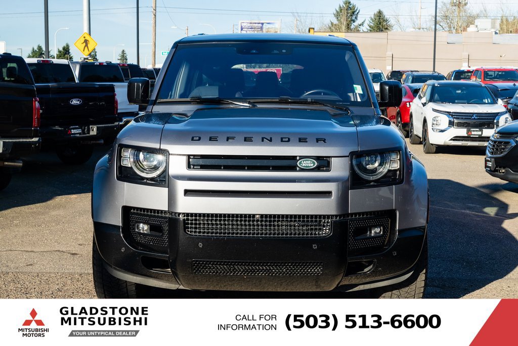 Used 2023 Land Rover Defender 130 X-Dynamic SE AWD/4WD image 2
