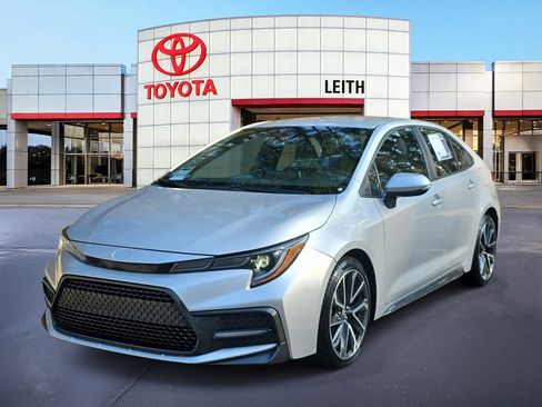 Used 2020 Toyota Corolla SE image 1