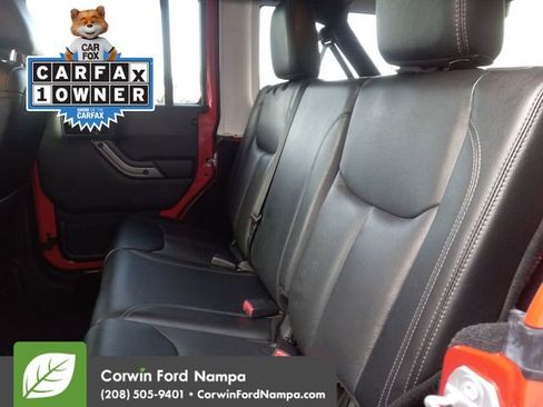 Used 2018 Jeep Wrangler Unlimited Sahara image 23