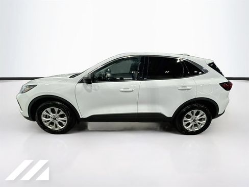 Used 2023 Ford Escape Active w/ Tech Pack #1 AWD/4WD image 8