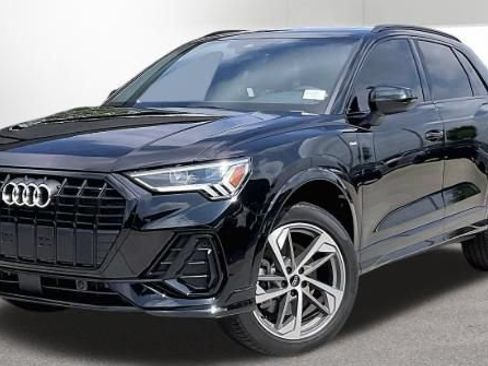 Used 2025 Audi Q3 2.0T Premium AWD/4WD image 2