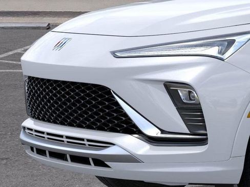 New 2025 Buick Envista Avenir image 13