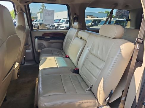 Used 2005 Ford Excursion Limited AWD/4WD image 14
