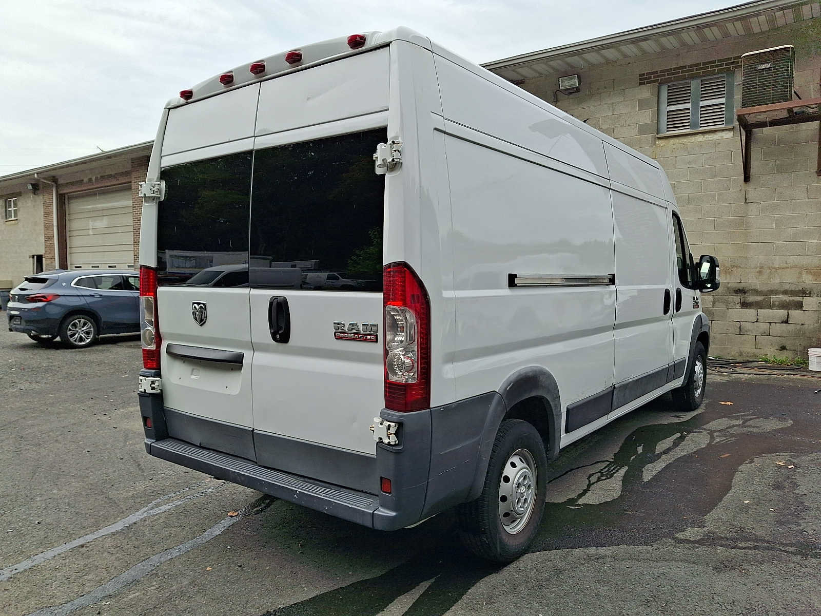 Used 2017 RAM ProMaster 2500 FWD image 4