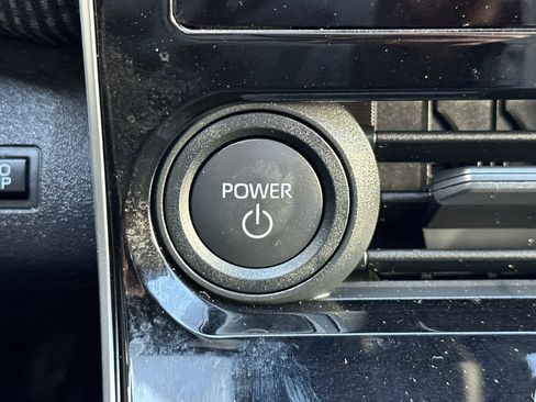 Used 2025 Toyota bZ4X FWD image 22