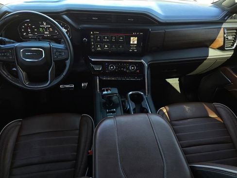 Used 2024 GMC Sierra 1500 Denali Ultimate image 29