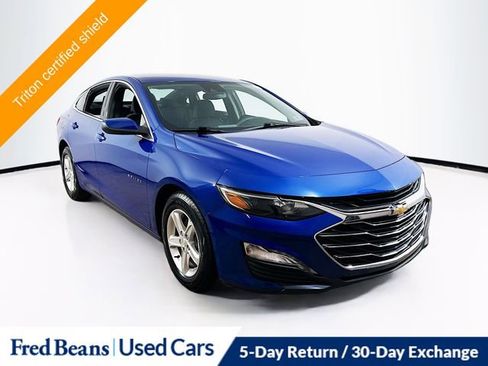 Used 2023 Chevrolet Malibu LT image 1