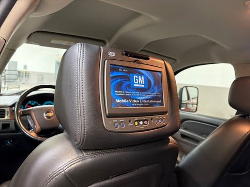 Used 2010 Chevrolet Silverado 2500 LTZ w/ Convenience Package image 38