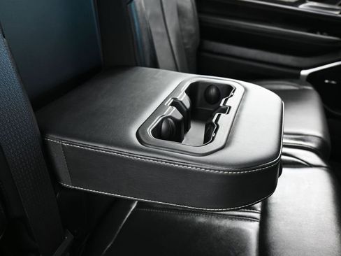 Used 2022 Jeep Wagoneer Series III RWD image 44