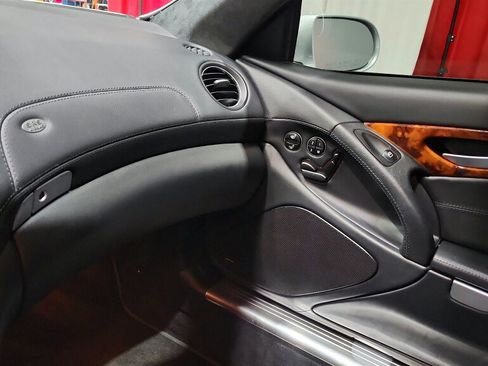 Used 2007 Mercedes-Benz SL 55 AMG image 40