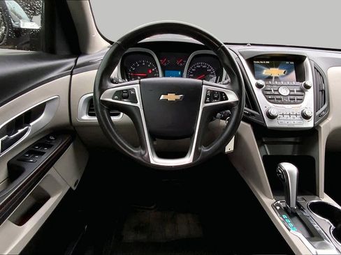 Used 2011 Chevrolet Equinox LTZ FWD image 5