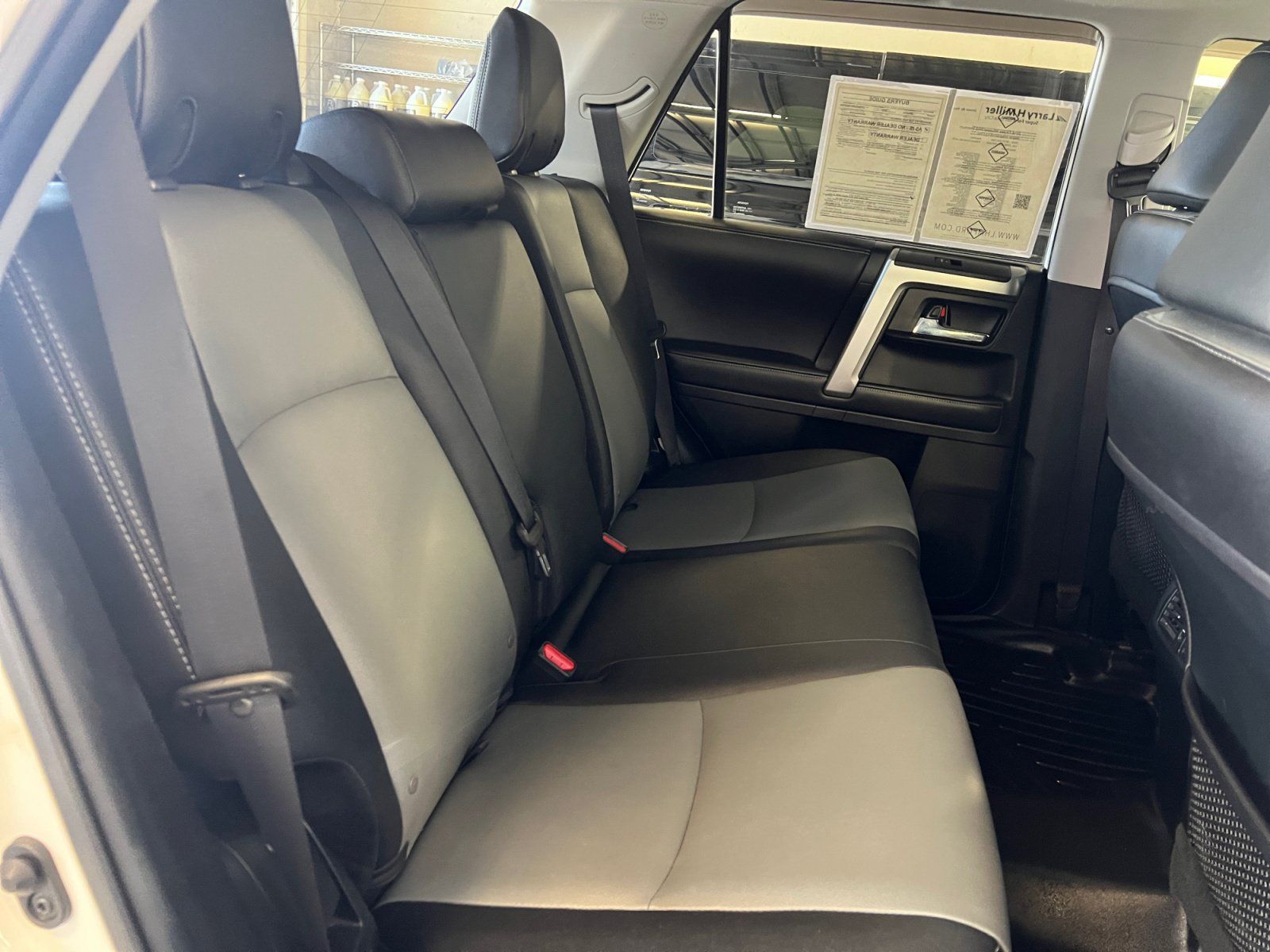 Used 2018 Toyota 4Runner SR5 Premium AWD/4WD image 29