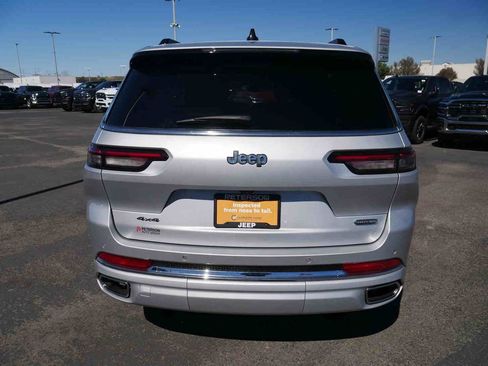 Certified 2023 Jeep Grand Cherokee L Overland image 18