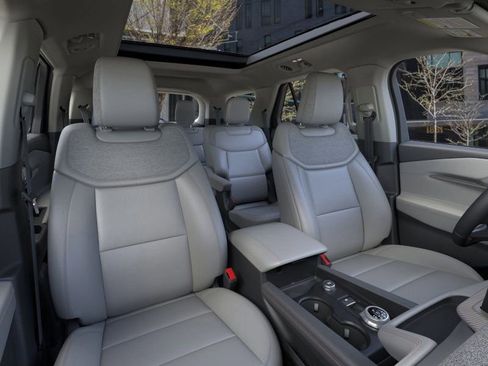 New 2026 Ford Explorer Active w/ Active Comfort Package image 10