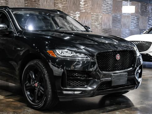 Used 2017 Jaguar F-PACE R-Sport AWD/4WD image 7