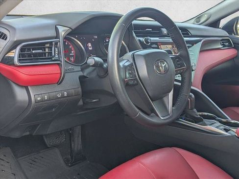 Used 2020 Toyota Camry XSE w/ Navigation Package FWD image 3