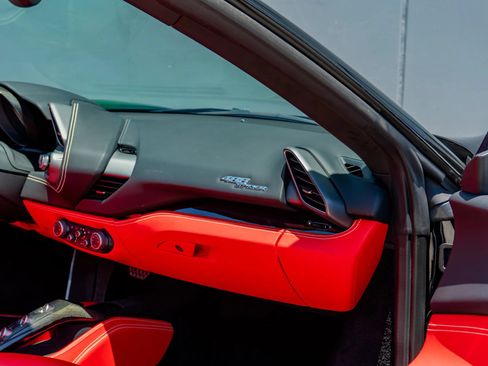 Used 2018 Ferrari 488 Spider RWD image 60
