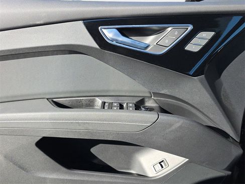 Used 2023 Audi Q4 e-tron Premium Plus w/ Premium Plus image 22