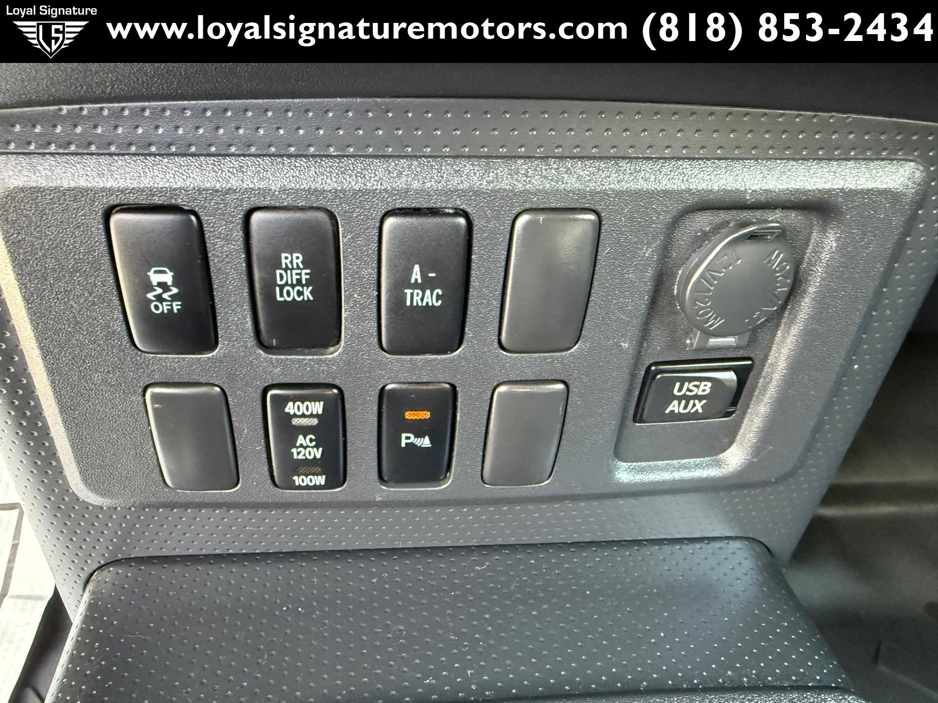 Used 2014 Toyota FJ Cruiser 4WD w/ Upgrade Package image 25