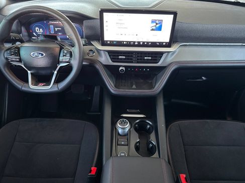 Used 2025 Ford Explorer ST AWD/4WD image 15