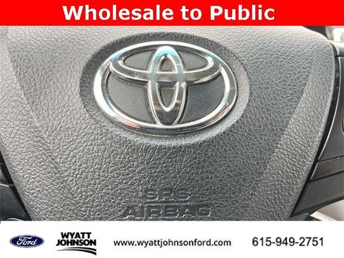 Used 2017 Toyota Camry LE image 26
